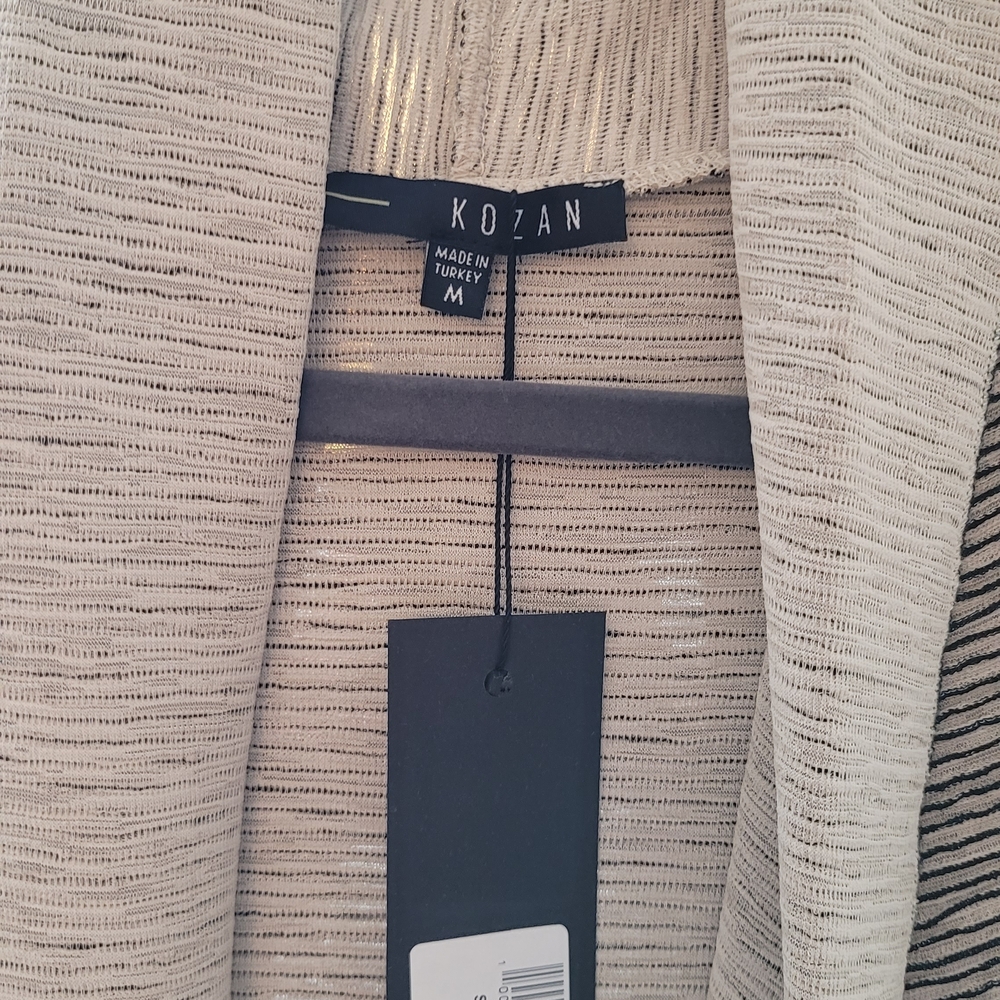 Beautiful New Duster - Picture 4 of 5